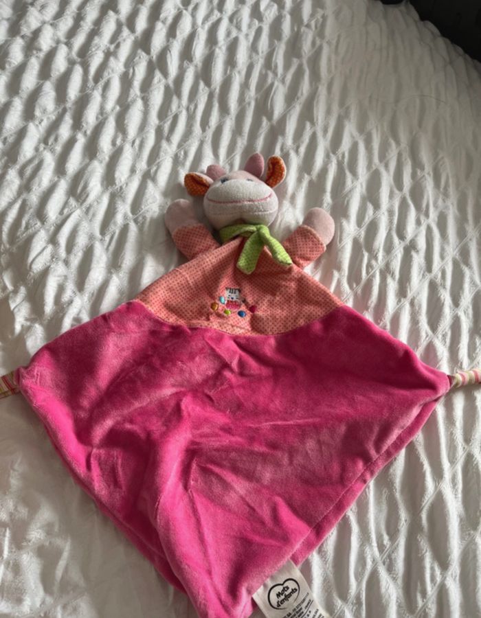 Doudou plat vache fushia