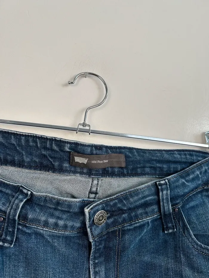Jean Levi's Femme Marine W32 L32 | Mid Rise Skinny | Taille 42 | Très Bon État | BP267 - photo numéro 3