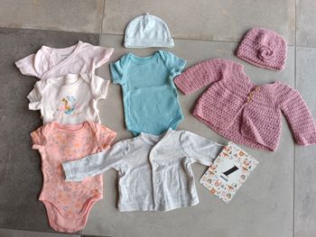 Lot vêtements bébé fille