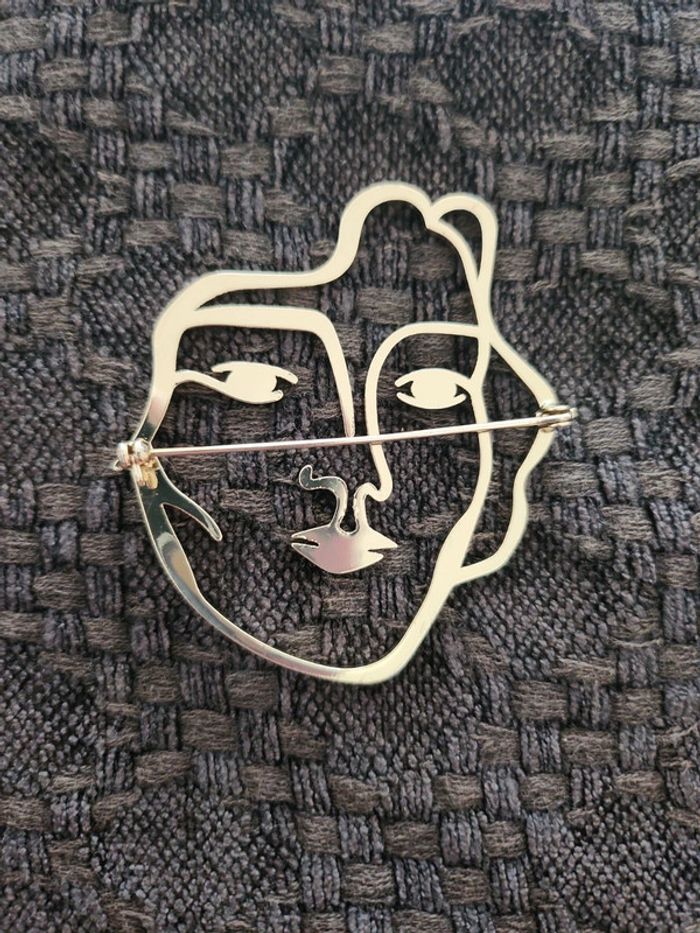 Broche dorée - photo numéro 3