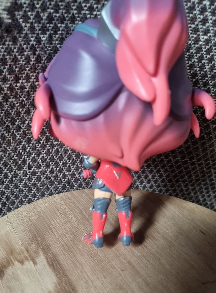 Figurine Funko Pop! 463 Valor Édition Fortnite - photo numéro 4