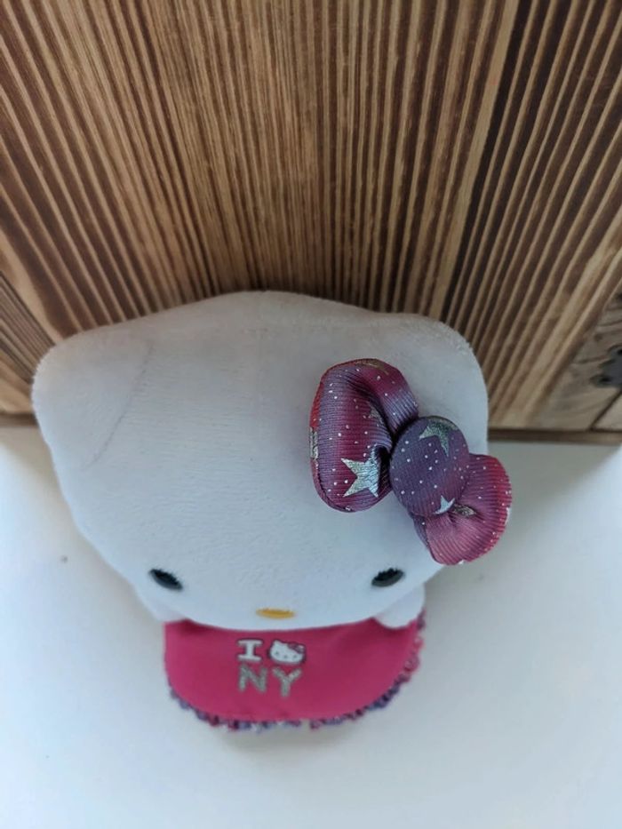 Peluche Hello Kitty - photo numéro 2