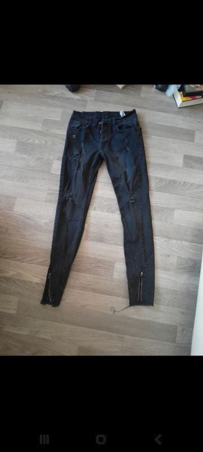 Jean stretch troué noir