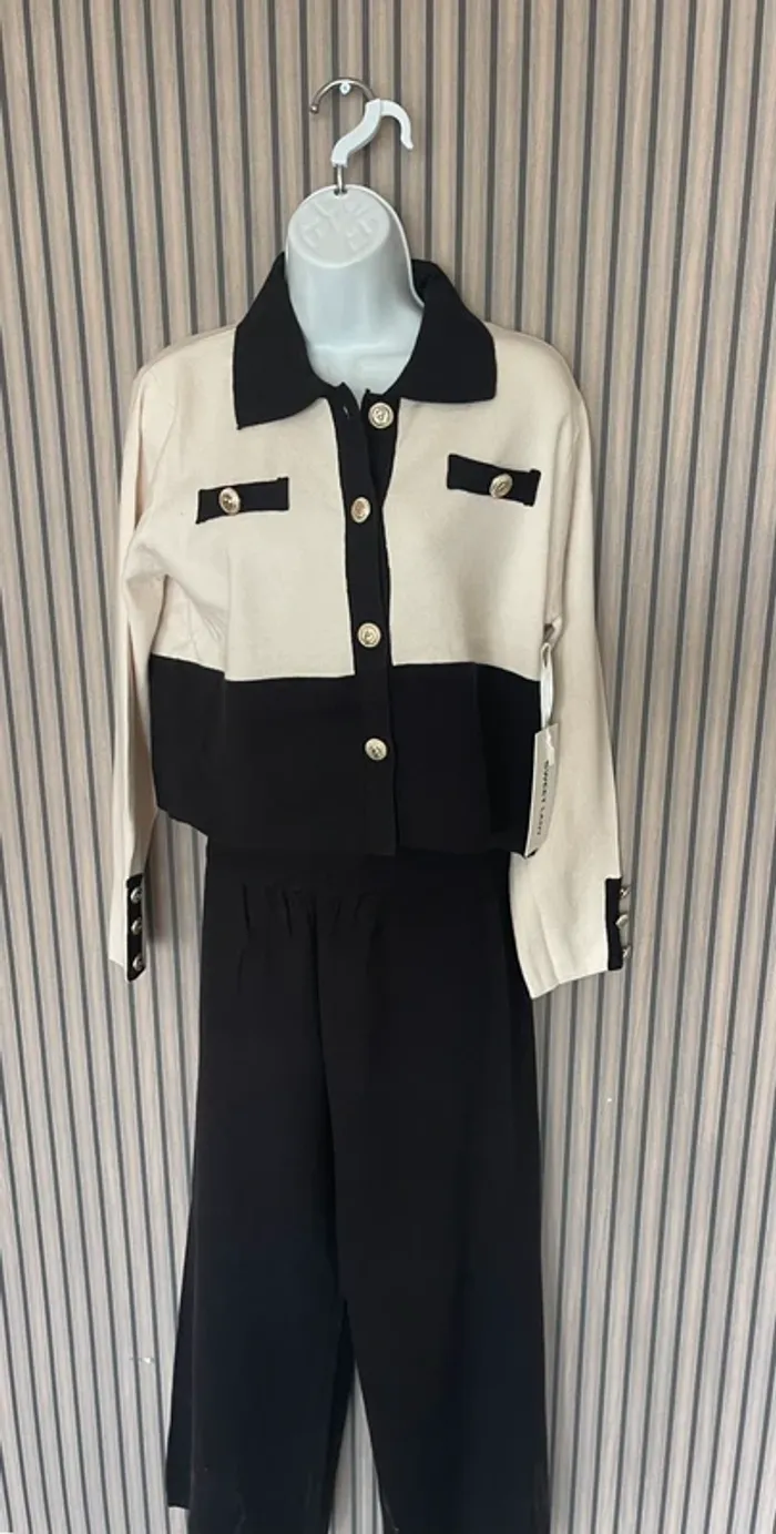 Ensemble blouse avec pantalon à patte large - photo numéro 2