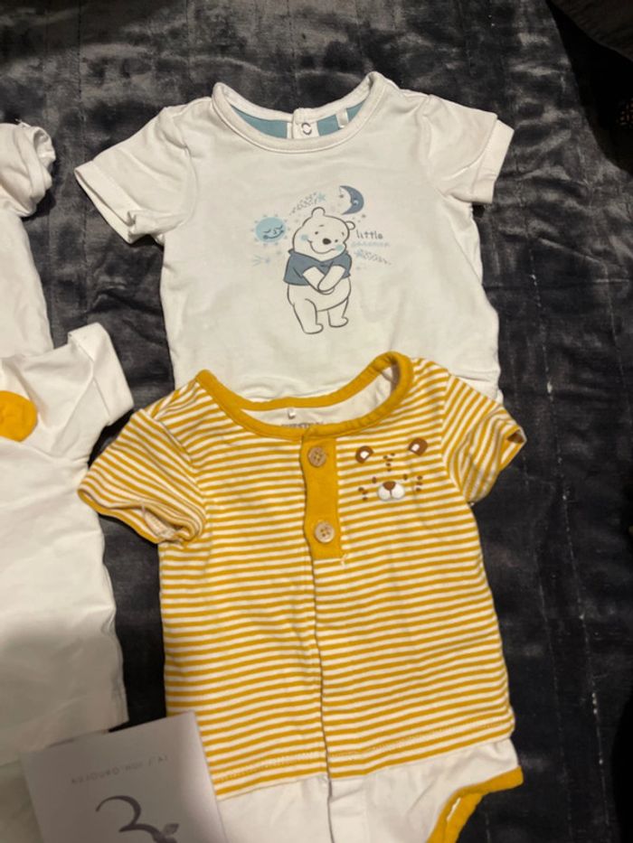 Lot bodies t shirt - photo numéro 3