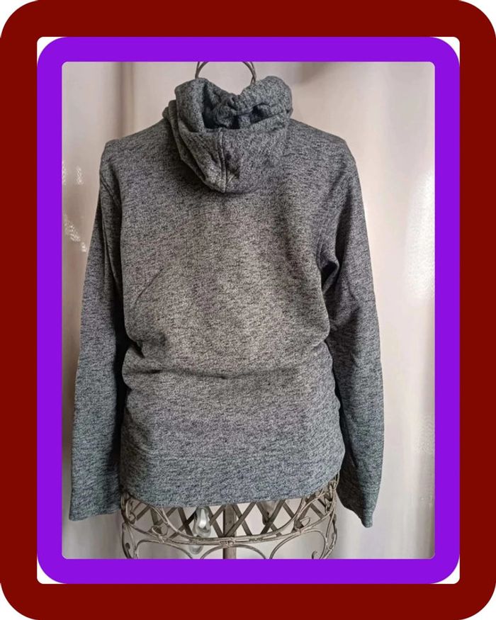 Sweat à capuche taille S - photo numéro 3