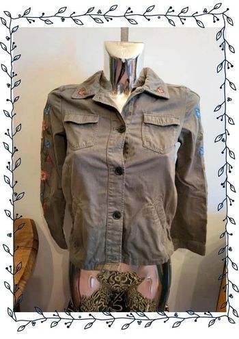 Veste avec motif fleur