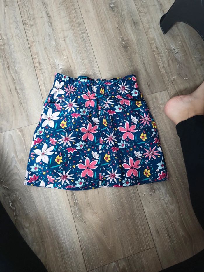 Jupe fille 6 ans tbe