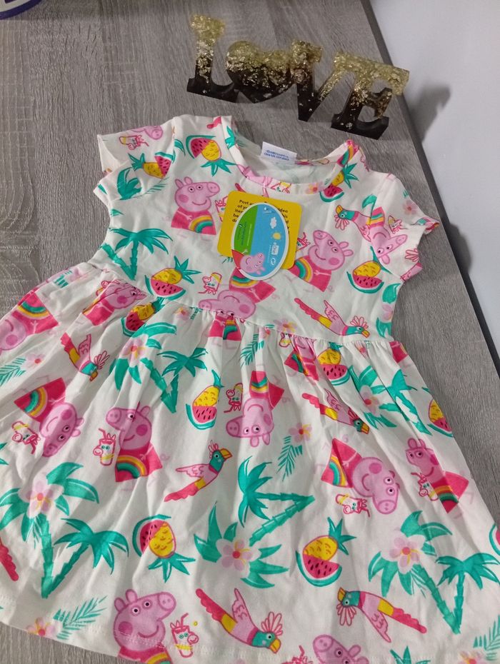 Jolie robe Peppa Pig dû 12/18 mois