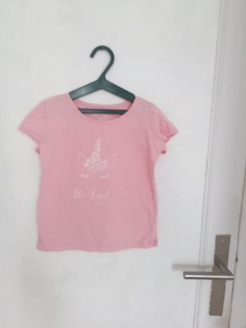 T-shirt rose clair licorne Taille 8 ans