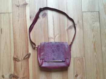 Petit sac bandoulière bordeaux