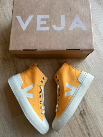 Veja Watta 2 Orange 36