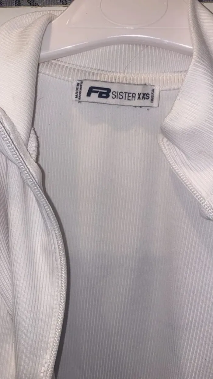 Mini veste blanche moulante XXS - photo numéro 4