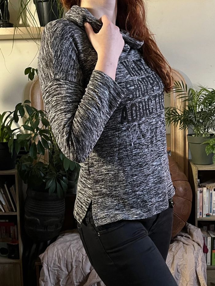 Haut sweat col roulé retombant imprimé - camaïeu de gris - photo numéro 11