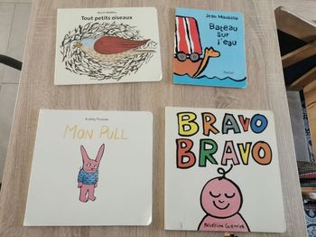 Lot de 4 livres 1ere lectures pour bébé de l'école des loisirs