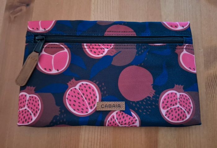 Très belle pochette front Cabaia