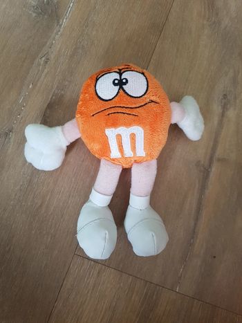 Peluche M&M's