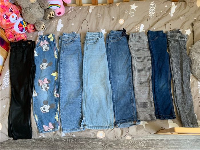 Lot 8 pantalons 5 ans