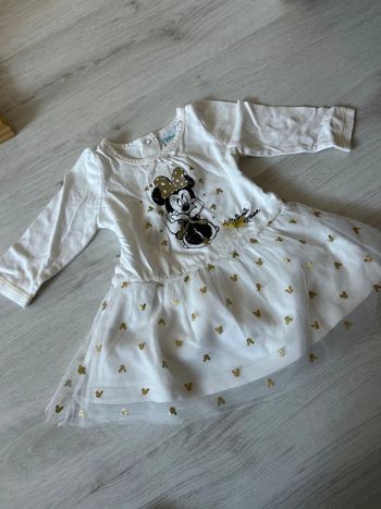 Robe. 6 mois