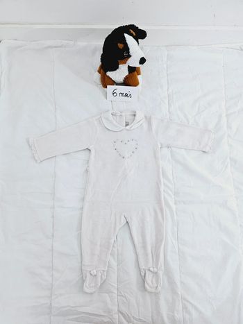 Pyjama cœur blanc et argenté bébé fille 6 mois