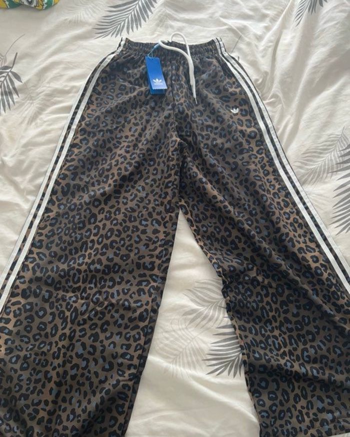 Pantalon adidas léopard - photo numéro 2