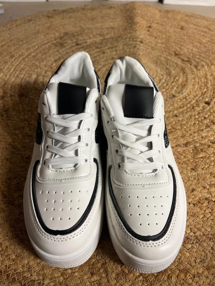 Baskets femme findlay taille 38 - photo numéro 2