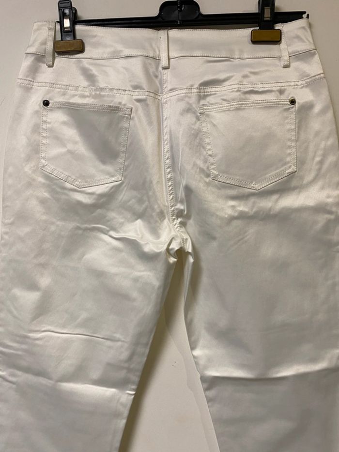Superbe pantalon neuf blanc effet brillant Mais il est où le soleil taille 40 - photo numéro 6