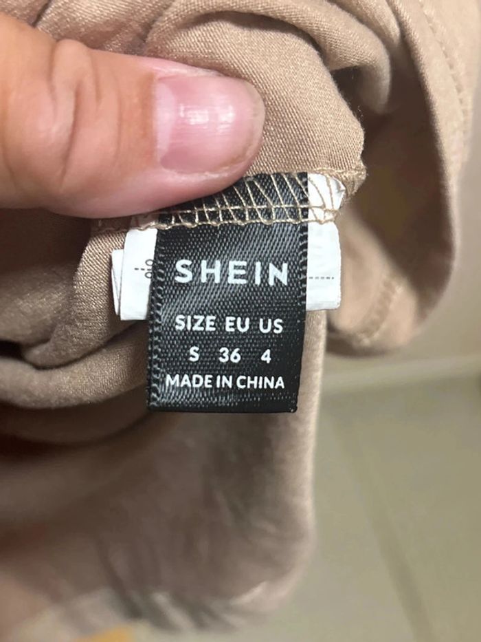 Robe taille 36 marque shein - photo numéro 4