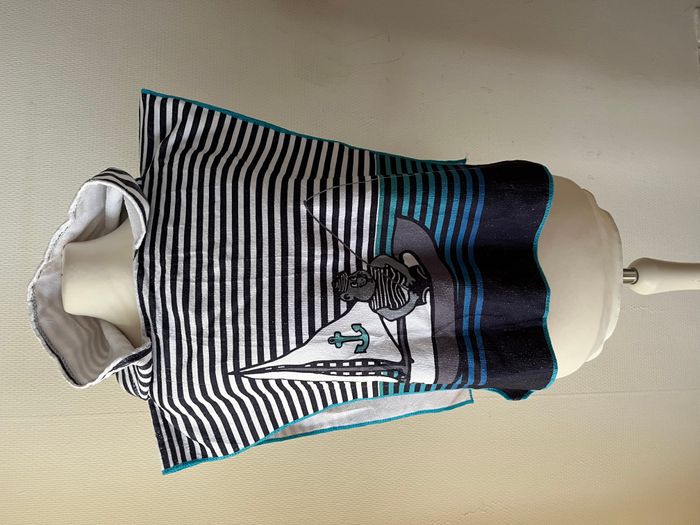 Cape de bain, serviette à capuche marin avec ours qui pêche - photo numéro 2