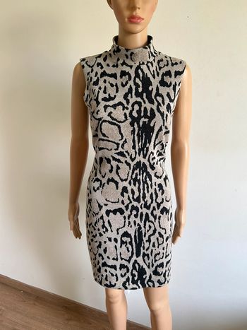 Robe pull léopard sans manches Ana Alcazar taille 38 bon état