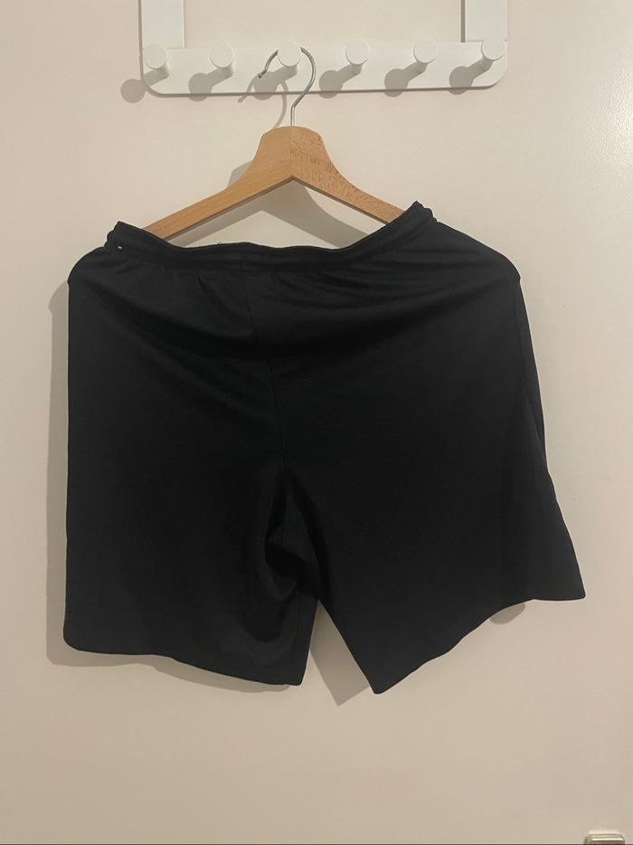 Short Nike Dri-FIT noir - photo numéro 2