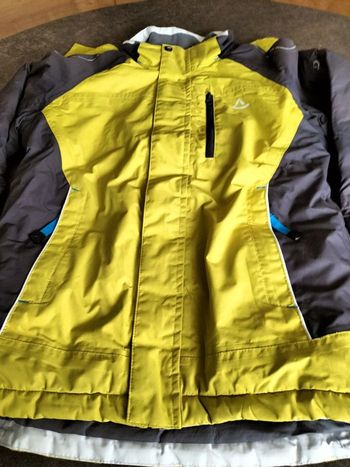 Veste coupe vent de ski 9/10ans