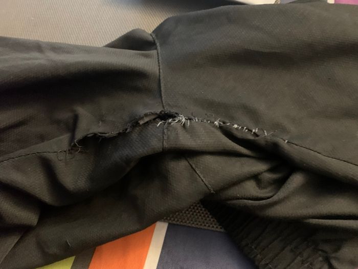 Pantalon de jogging taille 38/40 + autre - photo numéro 2