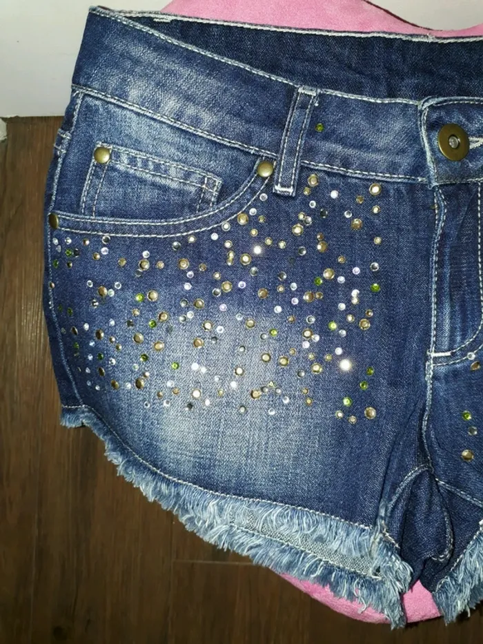 💙Short en jean strass💙 - photo numéro 4