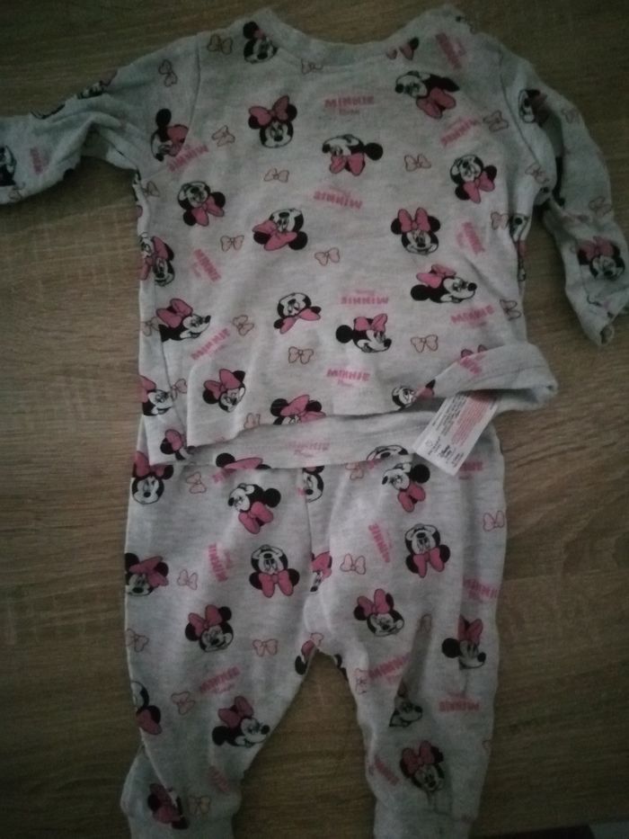 Ensemble 3 mois fille - photo numéro 2