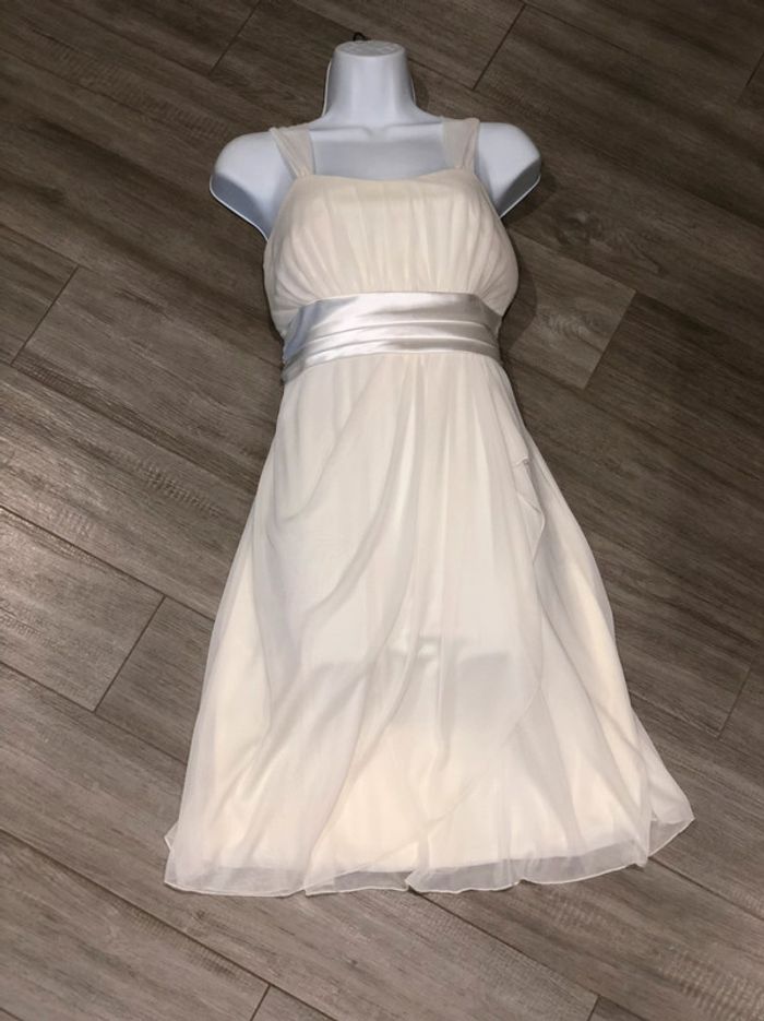 Robe cocktail crème - photo numéro 3