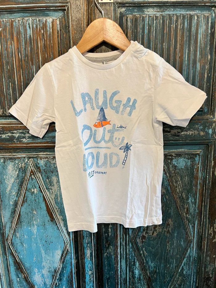 Très beau teeshirt Laugh Out Loud