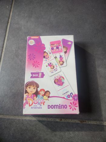 Domino Dora