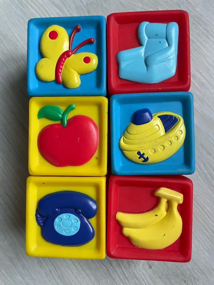 6 cubes en plastique - photo numéro 3