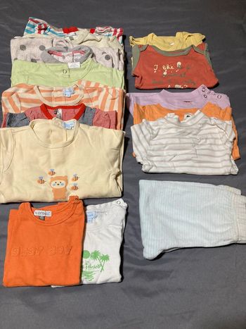 Lot de 15 vêtements bébé 9mois