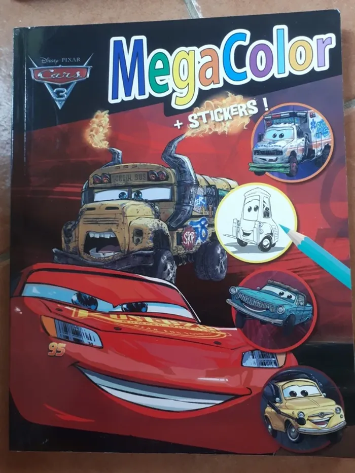 Livre à colorier avec stickers Cars 3
