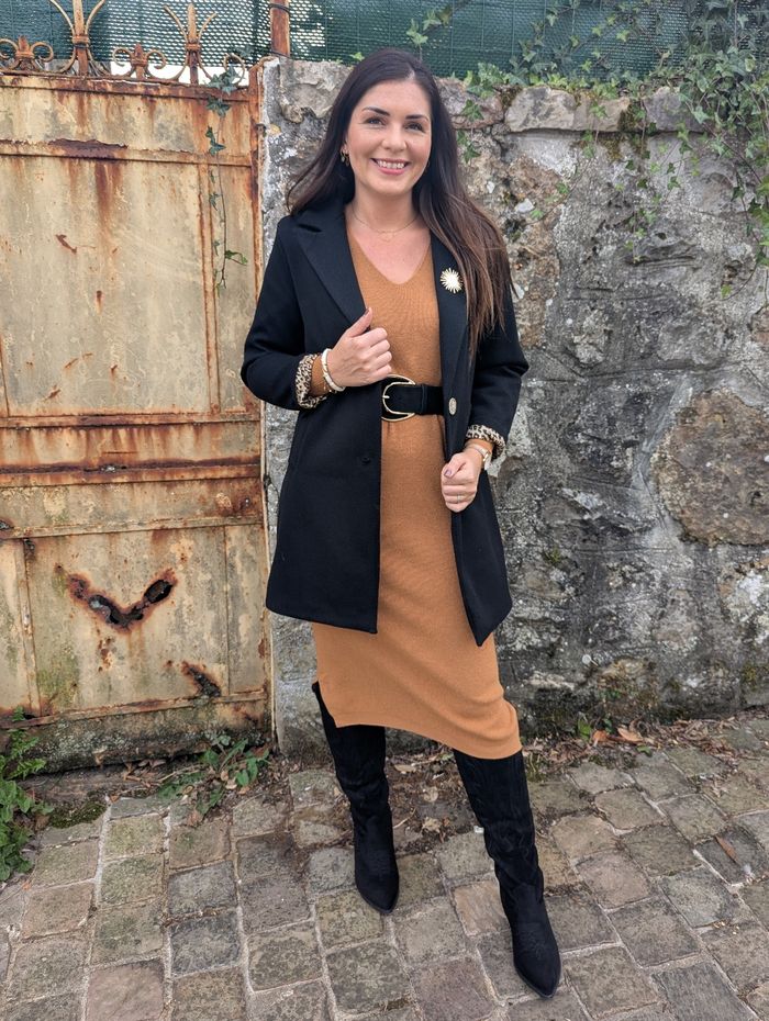 Robe pull Lyon camel col en V
Taille unique - photo numéro 5