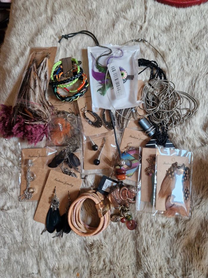 Lot No2 bijoux mystères