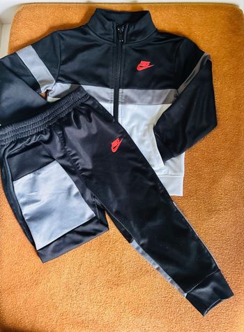 Ensemble Nike
