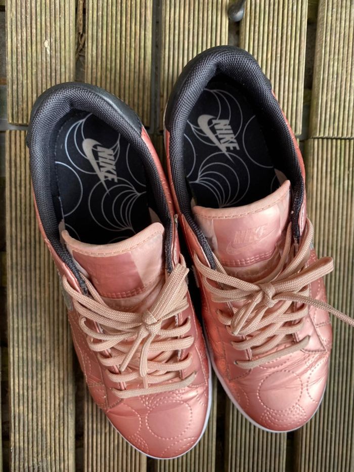NIke Tennis Classic Metallic rose gold 🌸 Pt 40 - photo numéro 15