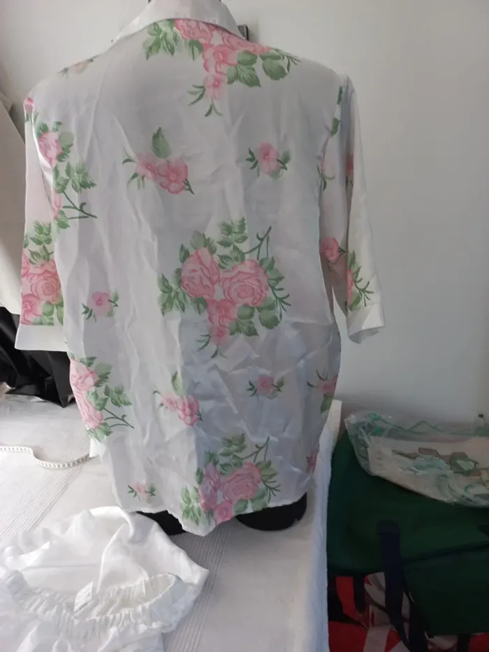 Pyjama tenue d'intérieur satin - photo numéro 4