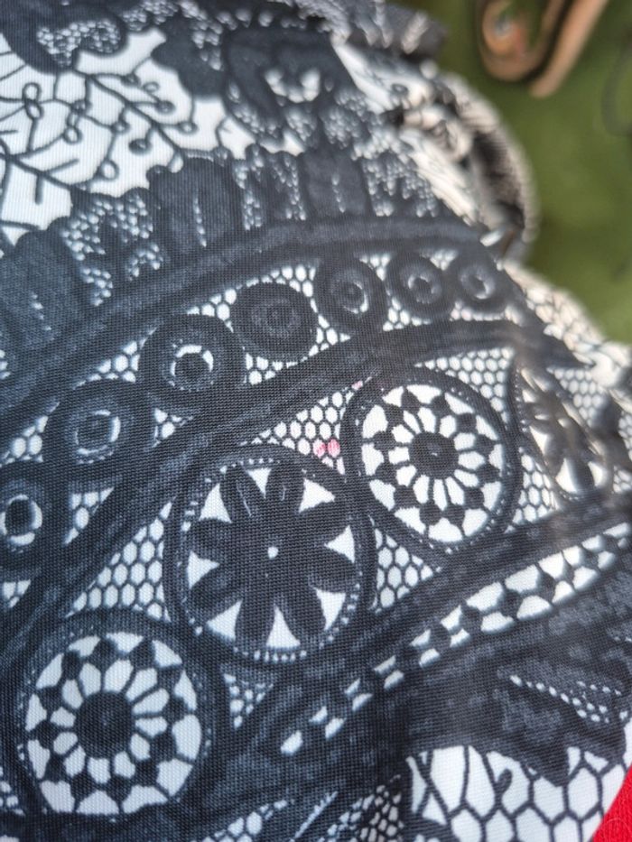 T-shirt à motif col rond - photo numéro 8