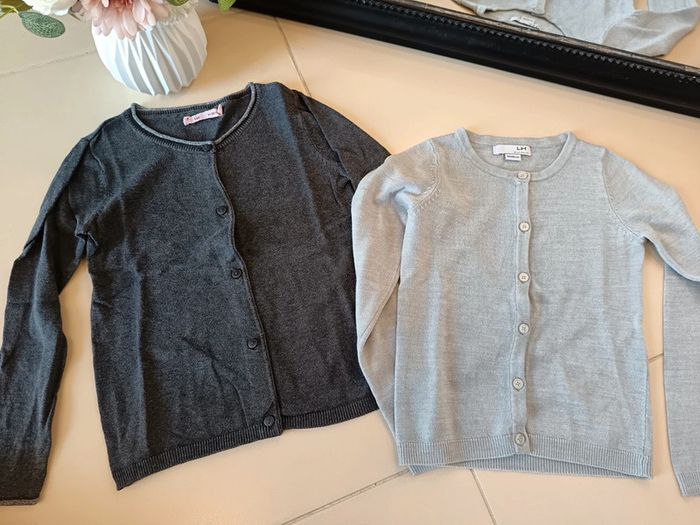 Lot gilet 6 ans - photo numéro 2