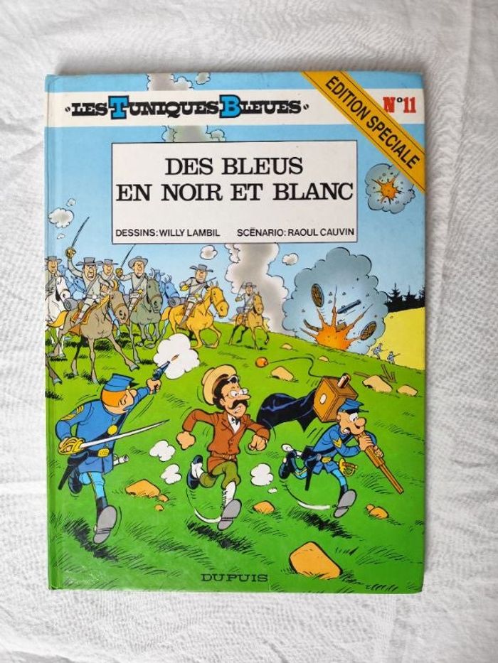 Des Bleus en noir et blanc