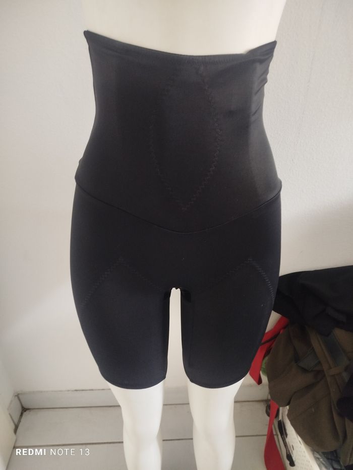 #kytie38femme. Corsaire gaine taille 38/40